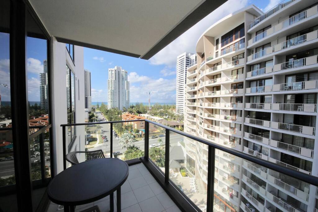 Luxury Beaches Broadbeach 906 Apartment Gold Coast